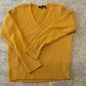 Theory 100% cashmere sweater